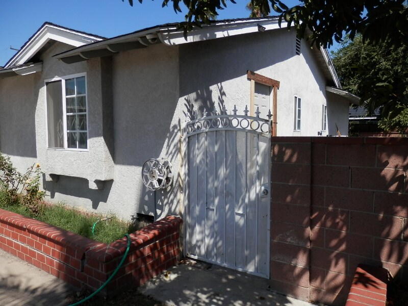 538 S Dawn St Unit A, Anaheim, CA 92805 Room for Rent in Anaheim, CA
