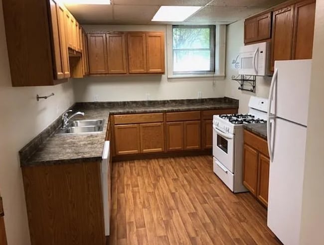 Building Photo - 304 N Hamilton St