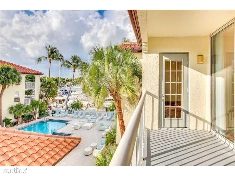 Foto principal - 3605 NE 207th St
