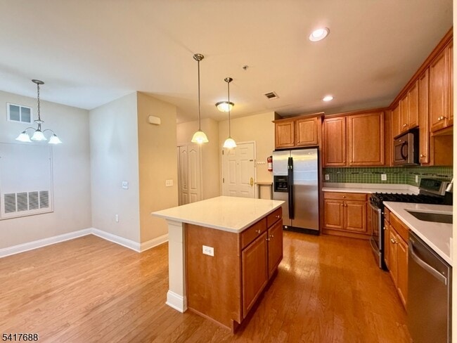 Building Photo - 2214 Ramapo Ct