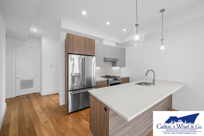 Foto del edificio - 218 Old Colony Ave