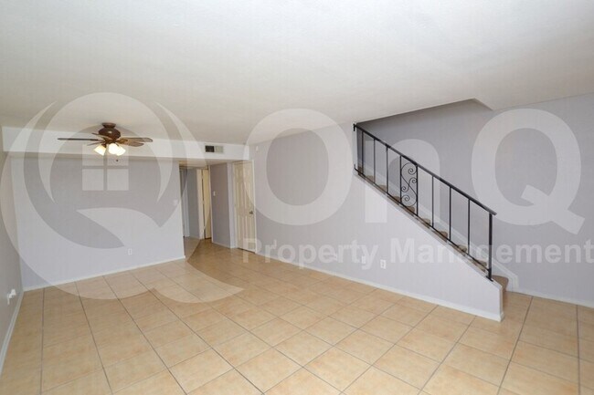 Foto del edificio - 7126 N 19th Ave