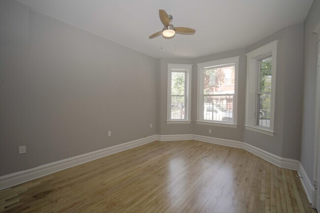 Foto del edificio - 2255 S Whipple St