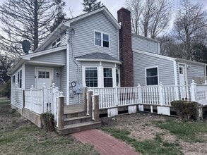 Building Photo - 35 Hallock Rd