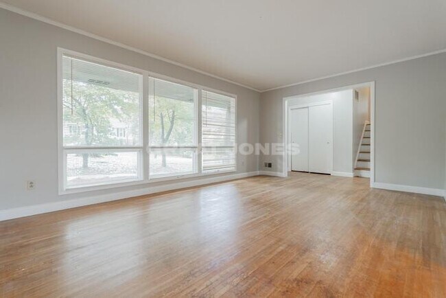 Building Photo - 116 Delft Ln