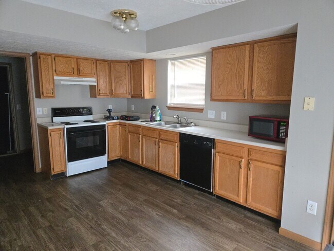 Foto del edificio - 2022 Bridgewater Cir