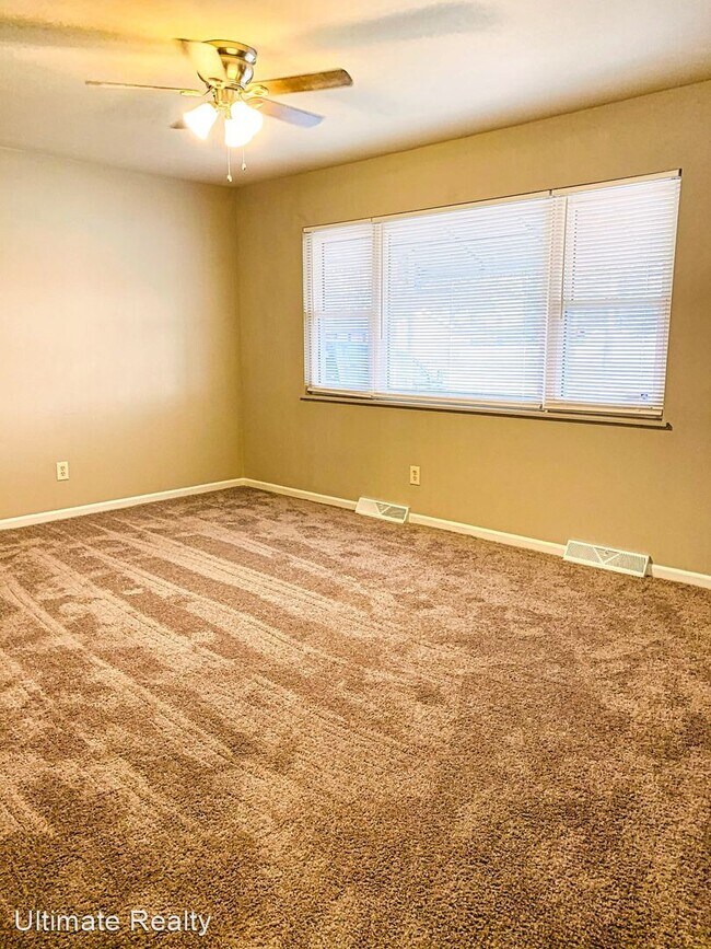 Building Photo - 3 br, 1.5 bath House - 1505 Shackelford Rd.