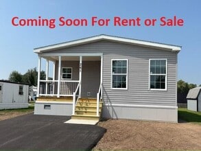 Building Photo - 261 Crestwood Dr