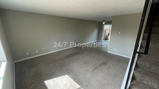 Building Photo - 2023-12573MF