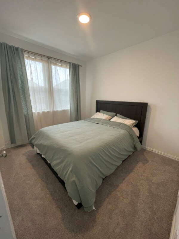 Foto del edificio - 2530 Barnwood Ln