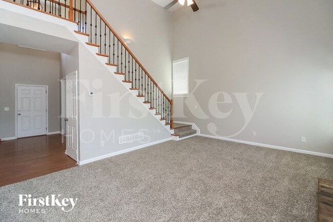 Building Photo - 166 Crestview Dr