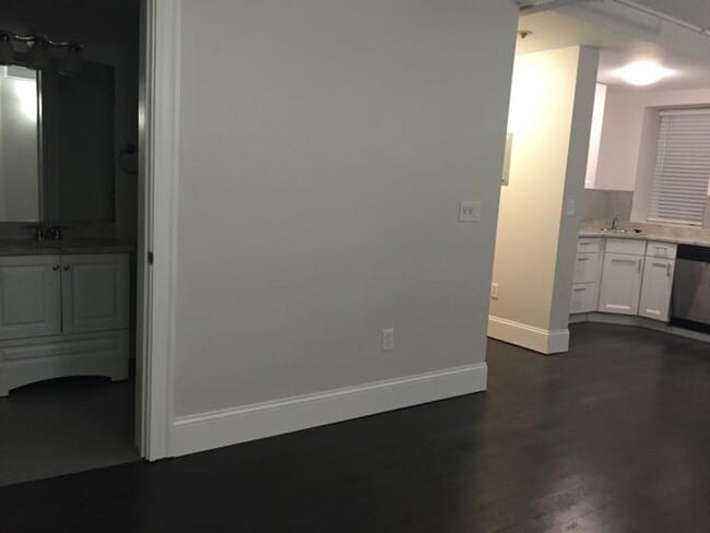 Photo - Nicely renovated 2 bed in the heart of Fenway! House