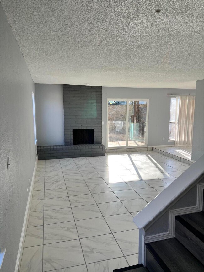 Foto del edificio - 1502 Monte Sanders Ln