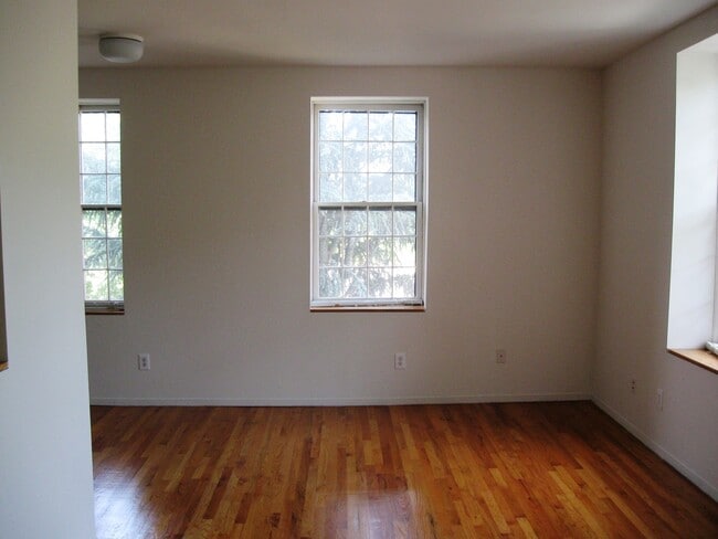 Interior Photo - 110 Mill Street
