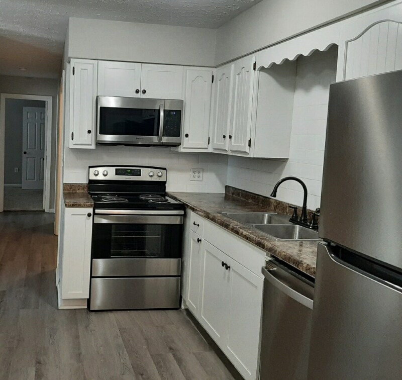 Foto principal - 101 Molloy Ct