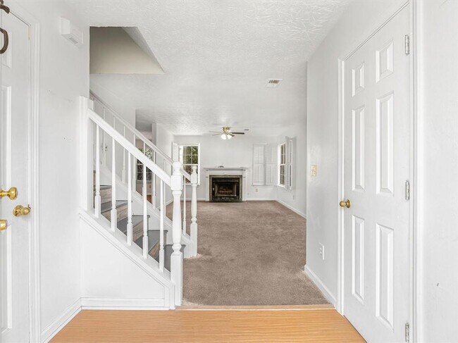 Building Photo - 3920 Sidney Lanier Blvd