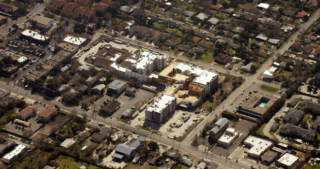 Foto aérea - Franklin Park at Alamo Heights