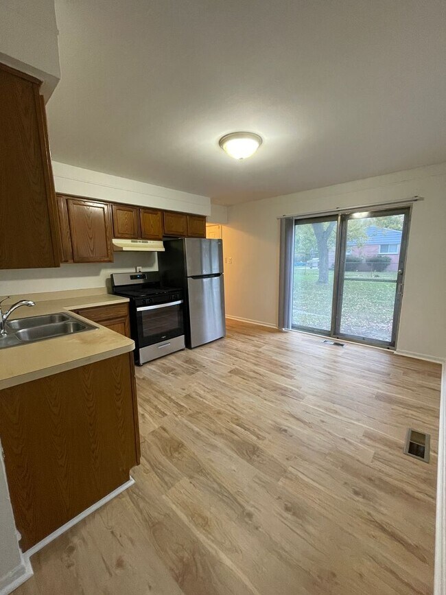 Foto del edificio - 3-Bedroom Home on a Corner Lot | Early Move in Available!