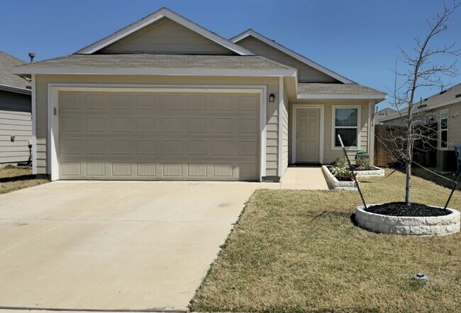 Foto del edificio - Charming 3BR House in Forney