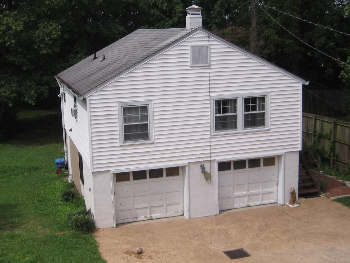 Primary Photo - 726 Benton Ave