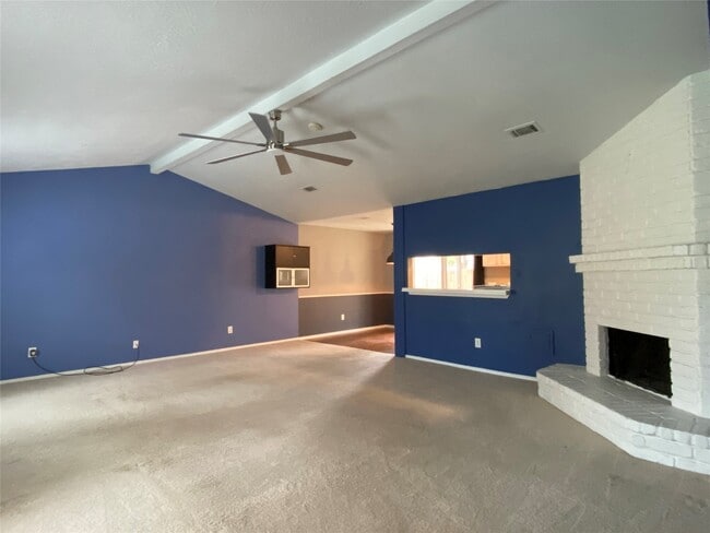 Building Photo - 907 Three Forks Dr