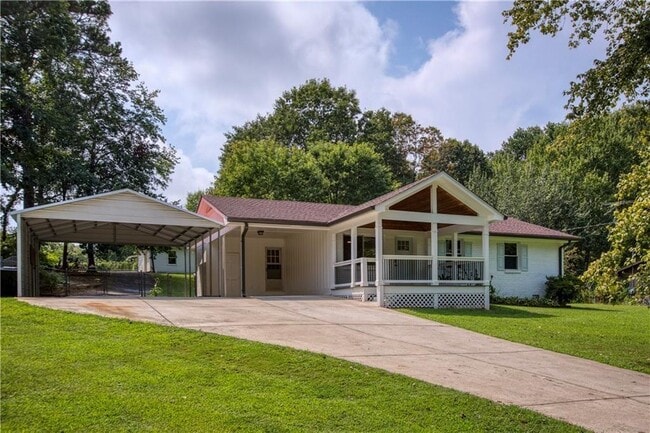 Building Photo - 4523 Doc Sams Rd