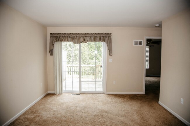 Building Photo - 746 Mt Gretna Rd