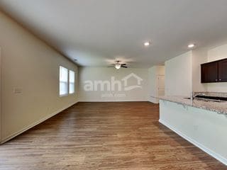 Building Photo - 119 Orion Way