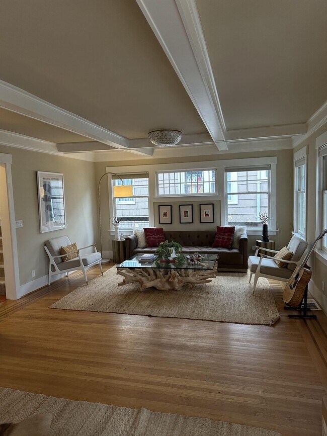 Foto del edificio - 335 23rd Ave E