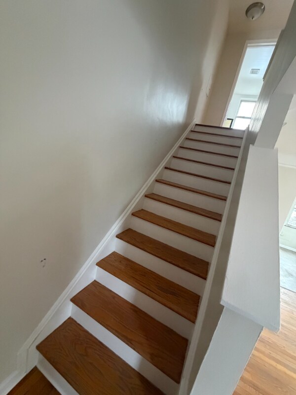 Foto del edificio - 400 Parkview Dr