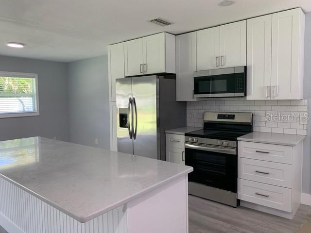 Foto del edificio - 4712 W Chapin Ave