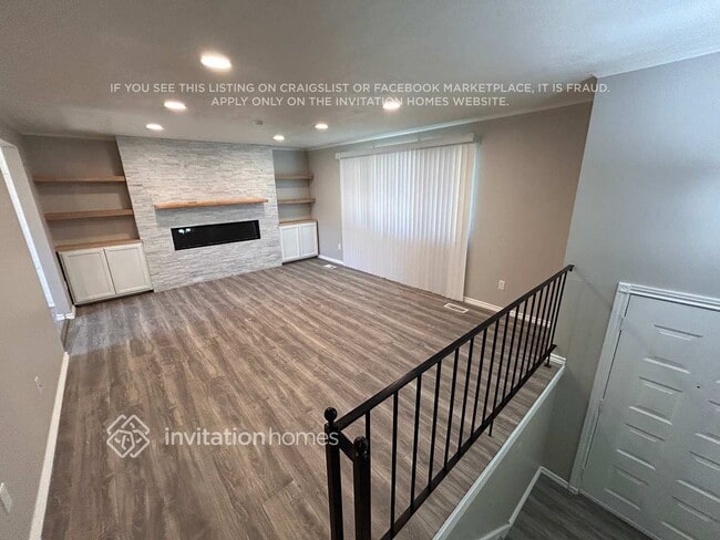 Building Photo - 2611 Castle Oaks Cir