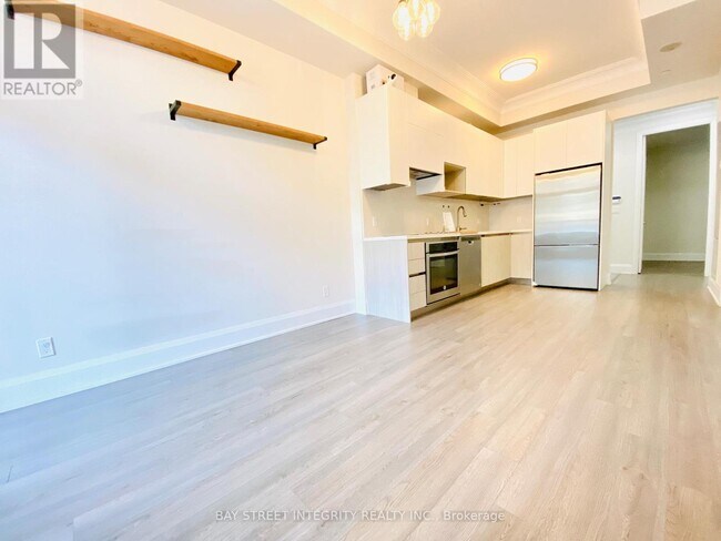 Photo du bâtiment - 15 Water Walk Dr