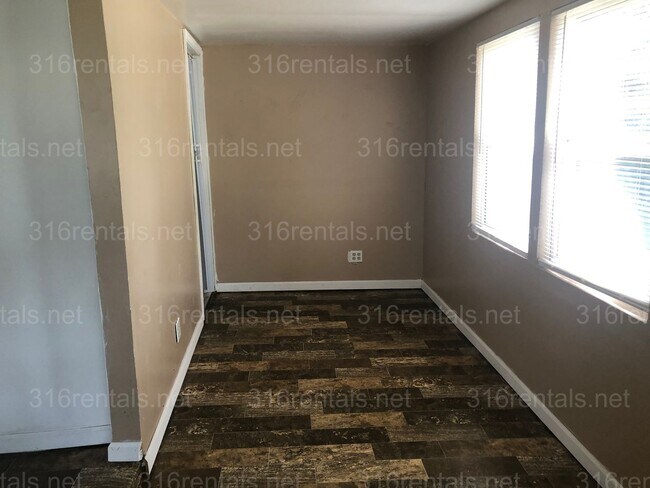 Foto del edificio - $875 - 2 bed 1 bath - Single Family Home