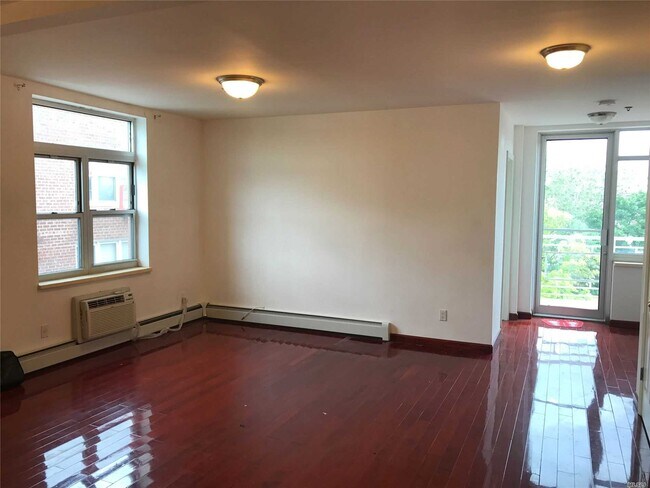 Building Photo - 141-52 33rd Ave