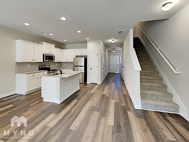 Building Photo - 6108 Oak Bend Ct