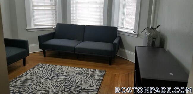 Foto del edificio - 463 Park Dr