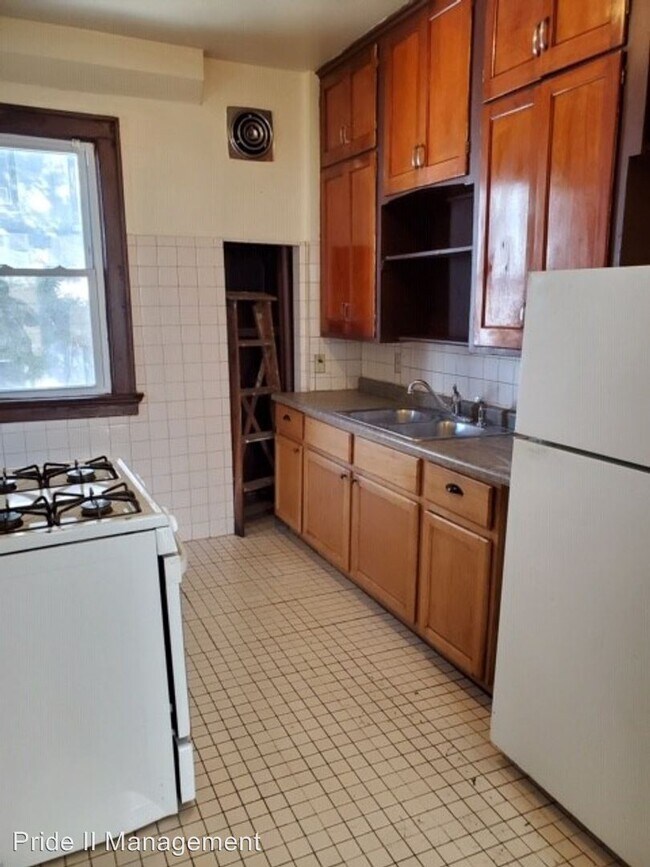 Building Photo - 2 br, 1 bath Apartment - 743 S 24th St