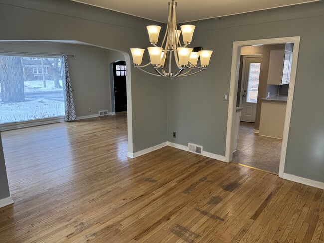 Dining Room - View 1 - 2228 Godwin Ave SE