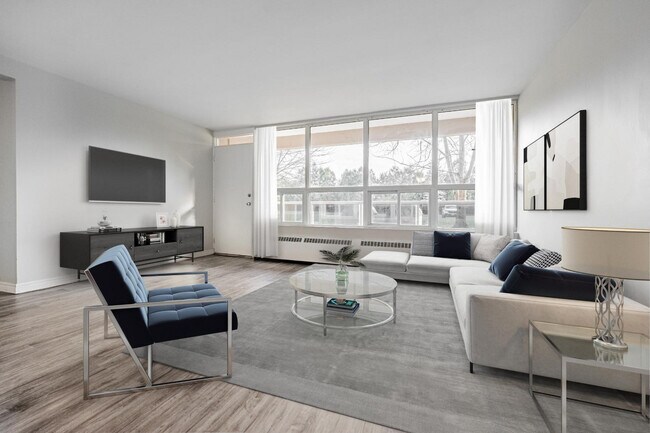 Photo du bâtiment - 780 Wonderland Road South