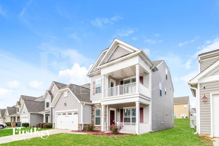 Foto principal - 2207 Talon Dr