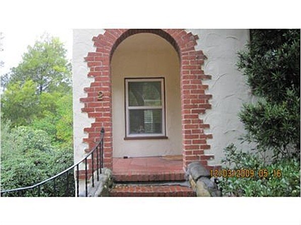 Foto del edificio - 14301 Saratoga Ave