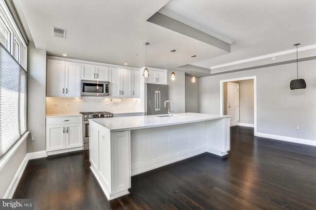 Photo - 4915 Hampden Ln Apartment