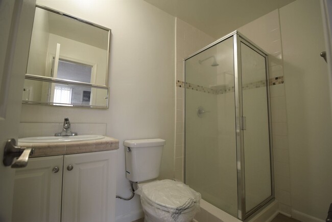 Foto del edificio - 5321 Agnes Ave