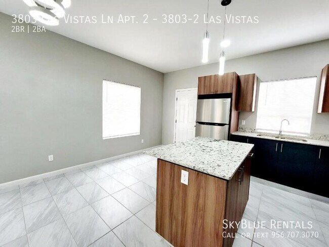 Foto del edificio - 3803 Las Vistas Ln