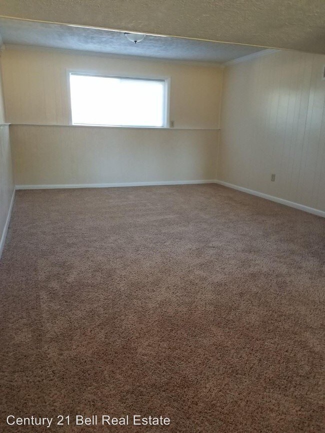 3 br, 2 bath House - 7243 Bomar Drive - Alquileres en Cheyenne, WY