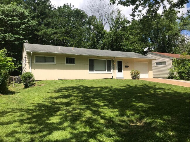 Building Photo - 10119 Tamworth Dr