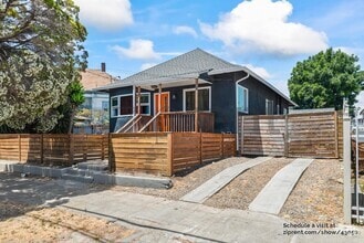 Building Photo - 1715 96th Ave