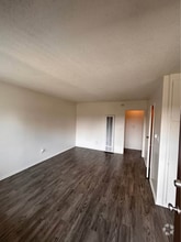 Building Photo - 10800 Wright Rd