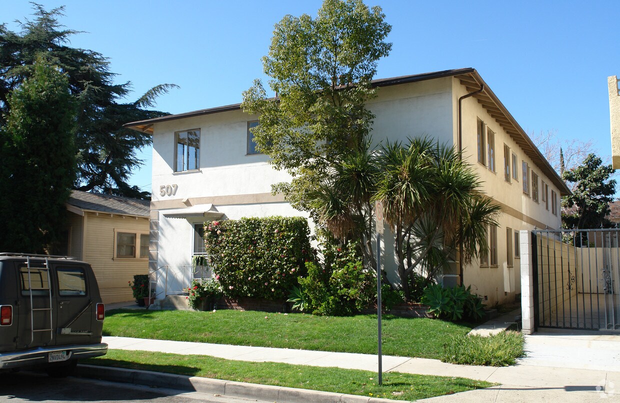 Building Photo - 507 Granada St